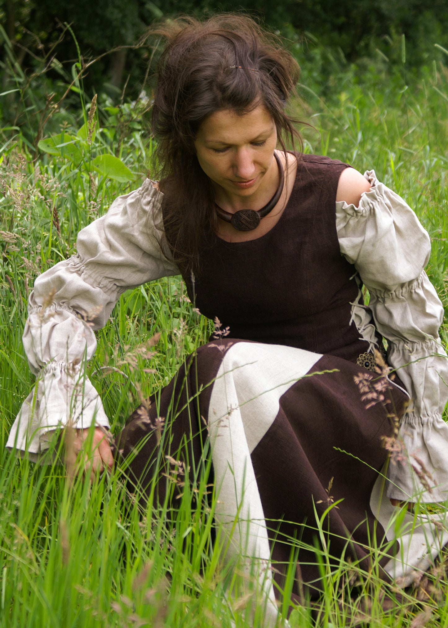 Mittelalterkleid aus Leinen, braun