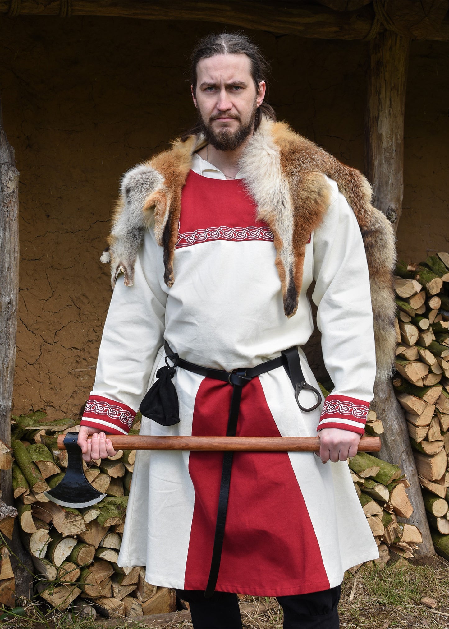 Wikinger Tunika mit Stickerei, rot-natur