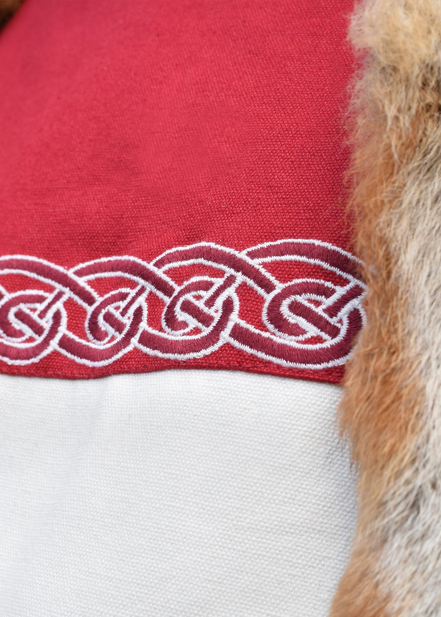 Wikinger Tunika mit Stickerei, rot-natur