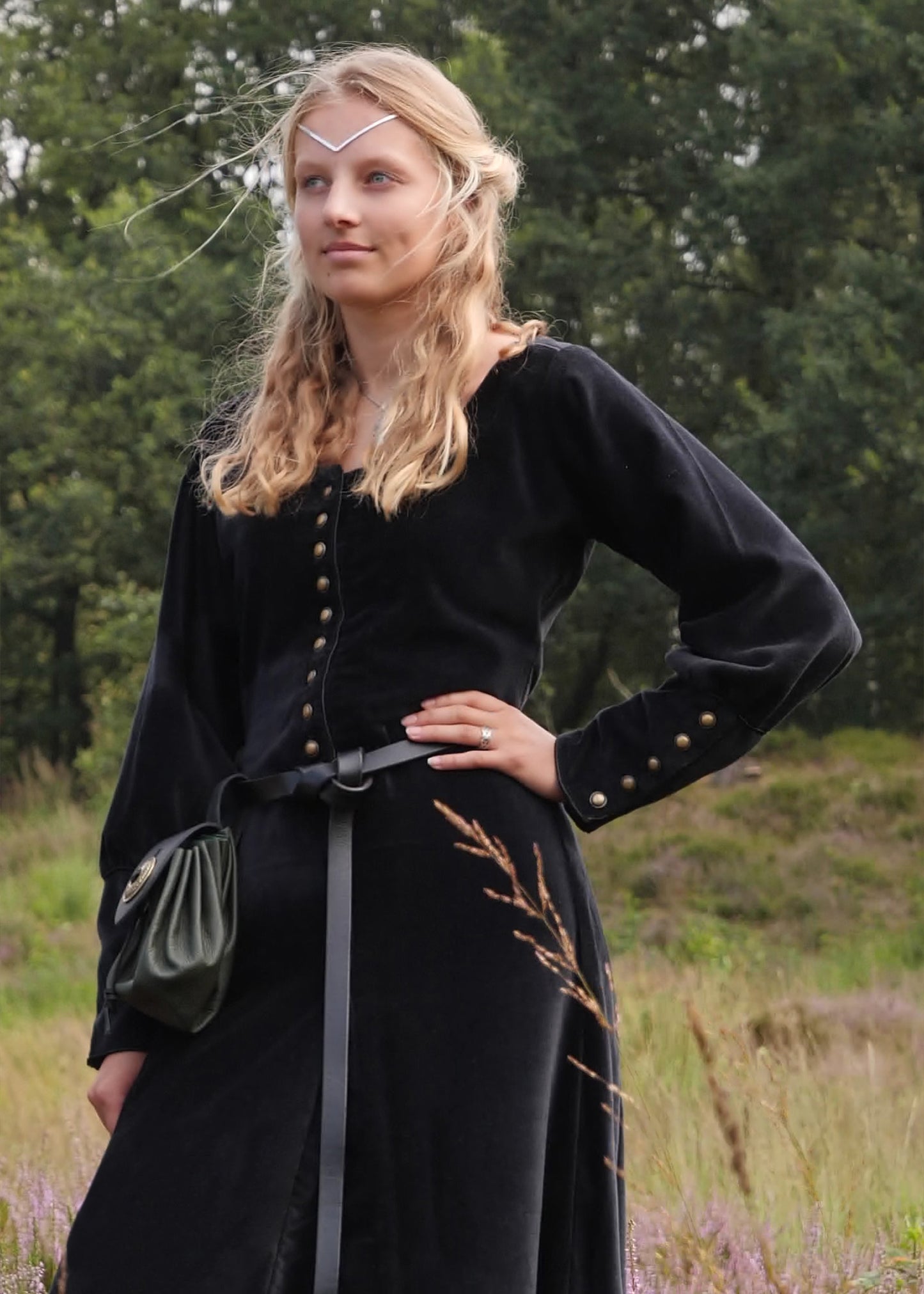 Cotehardie aus Samt, Mittelalterkleid, schwarz