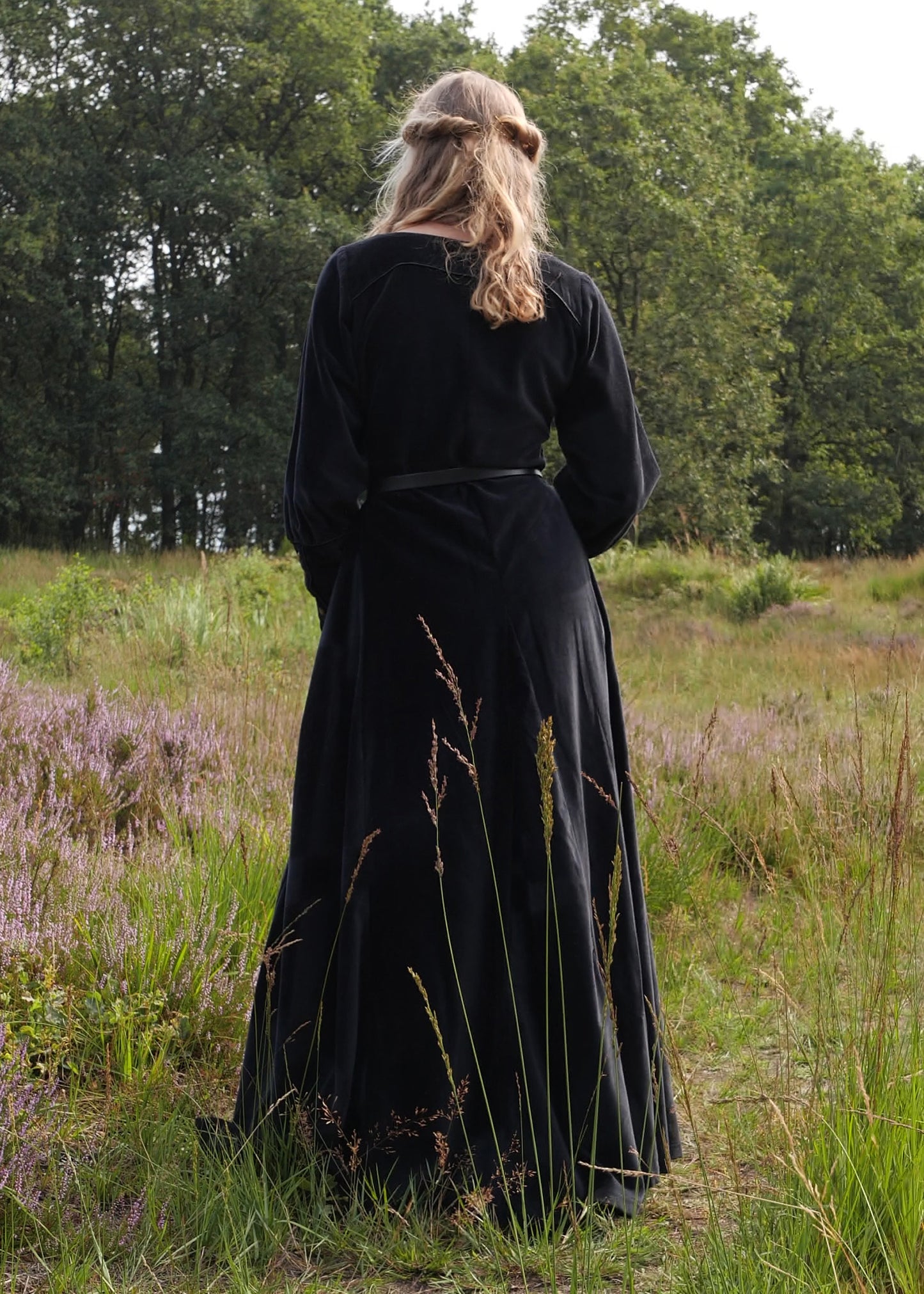 Cotehardie aus Samt, Mittelalterkleid, schwarz
