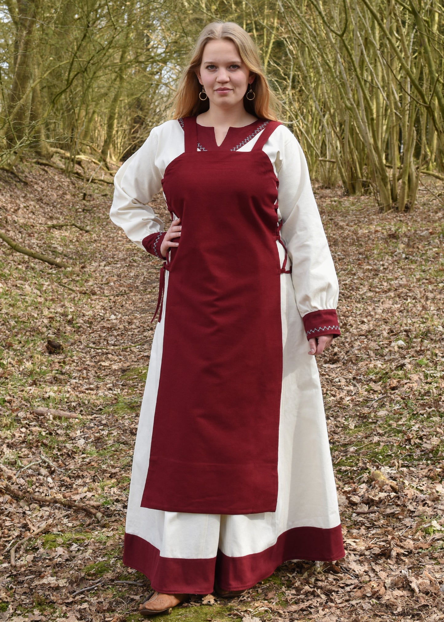 Mittelalterliches Wikingerkleid und Trägerkleid / Überkleid in Weinrot / Weiß (2teilig)