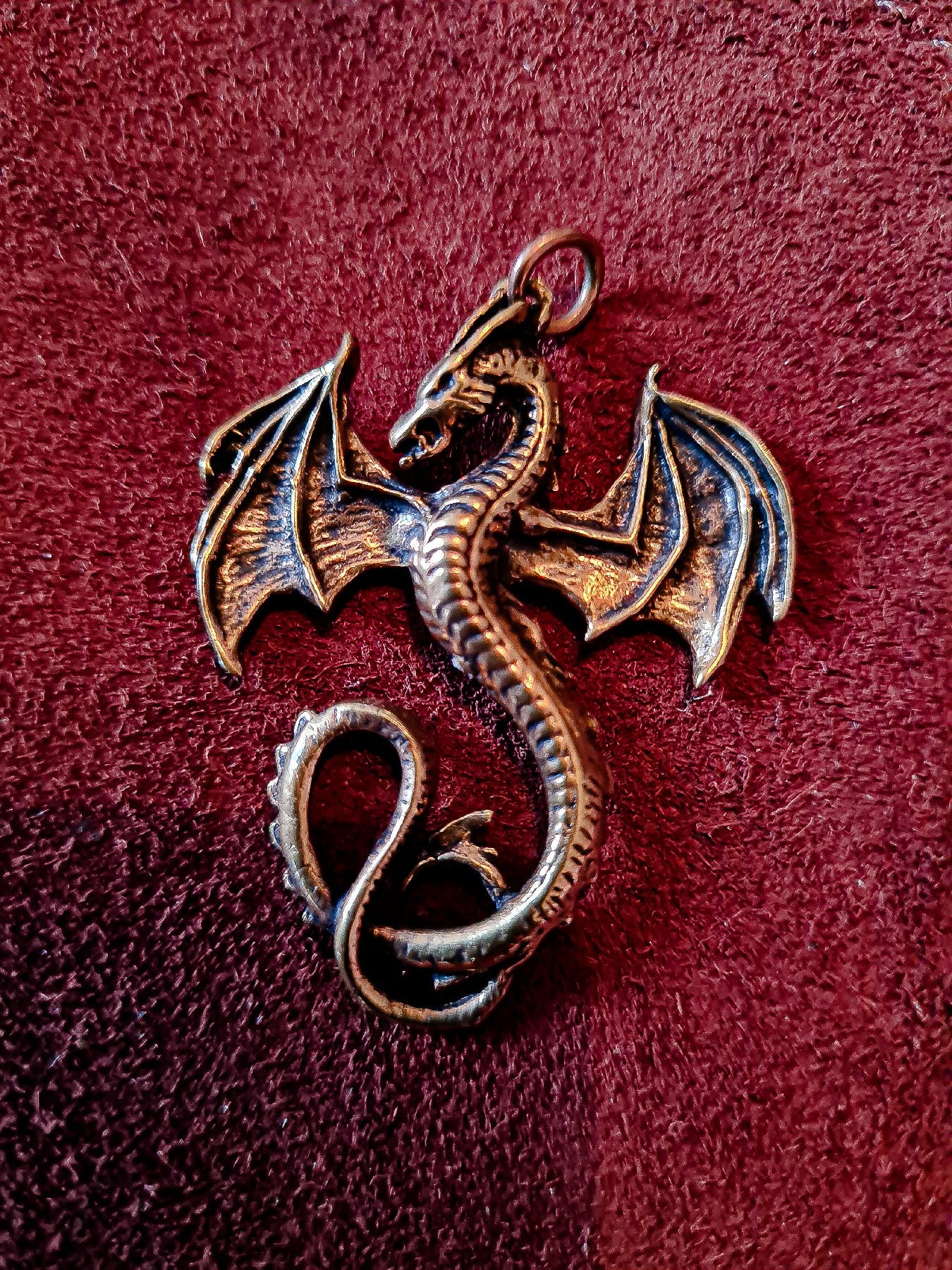Großer Glücks Drachen als Bronze Anhänger