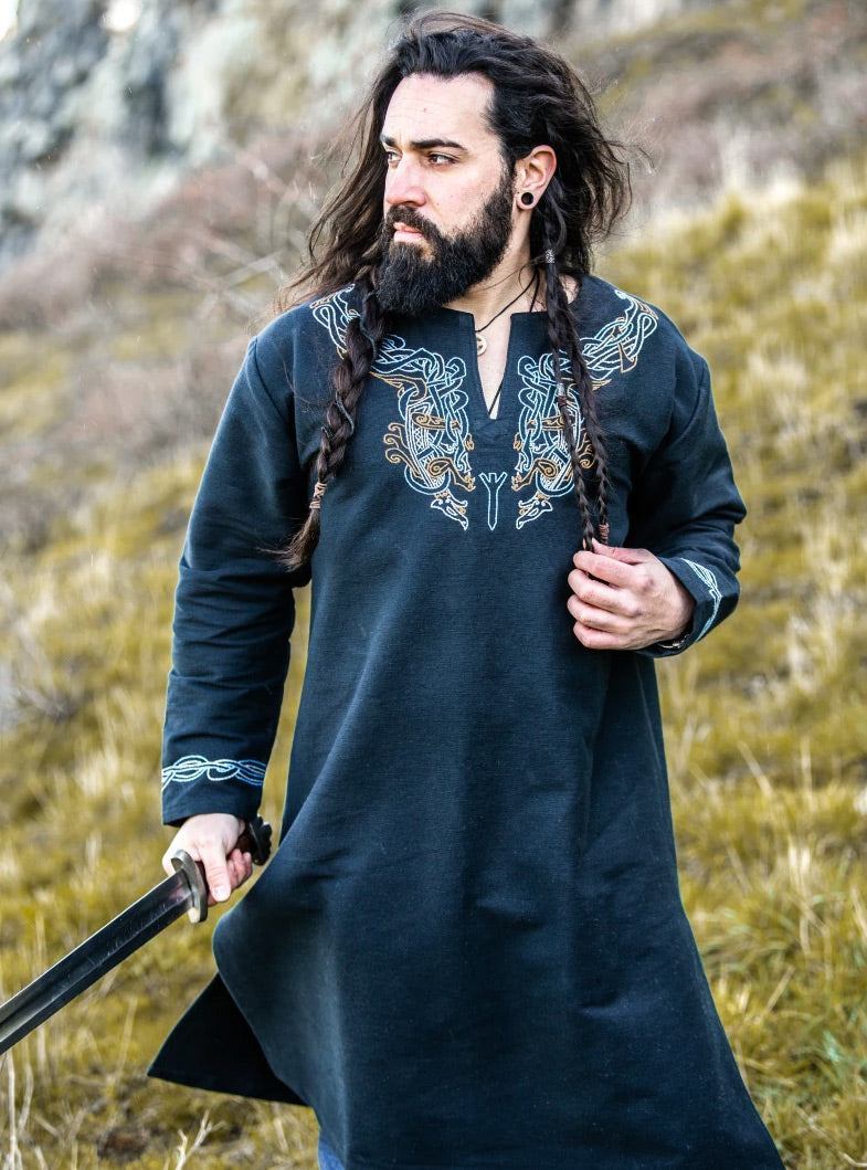 Wikinger Tunika mit Handstickerei Urnes-Stil Schwarz