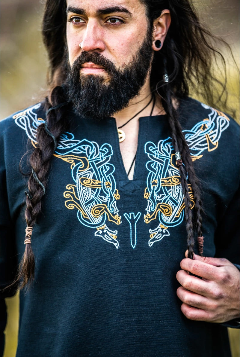 SALE! Wikinger Tunika mit Handstickerei Urnes-Stil Schwarz Gr.L