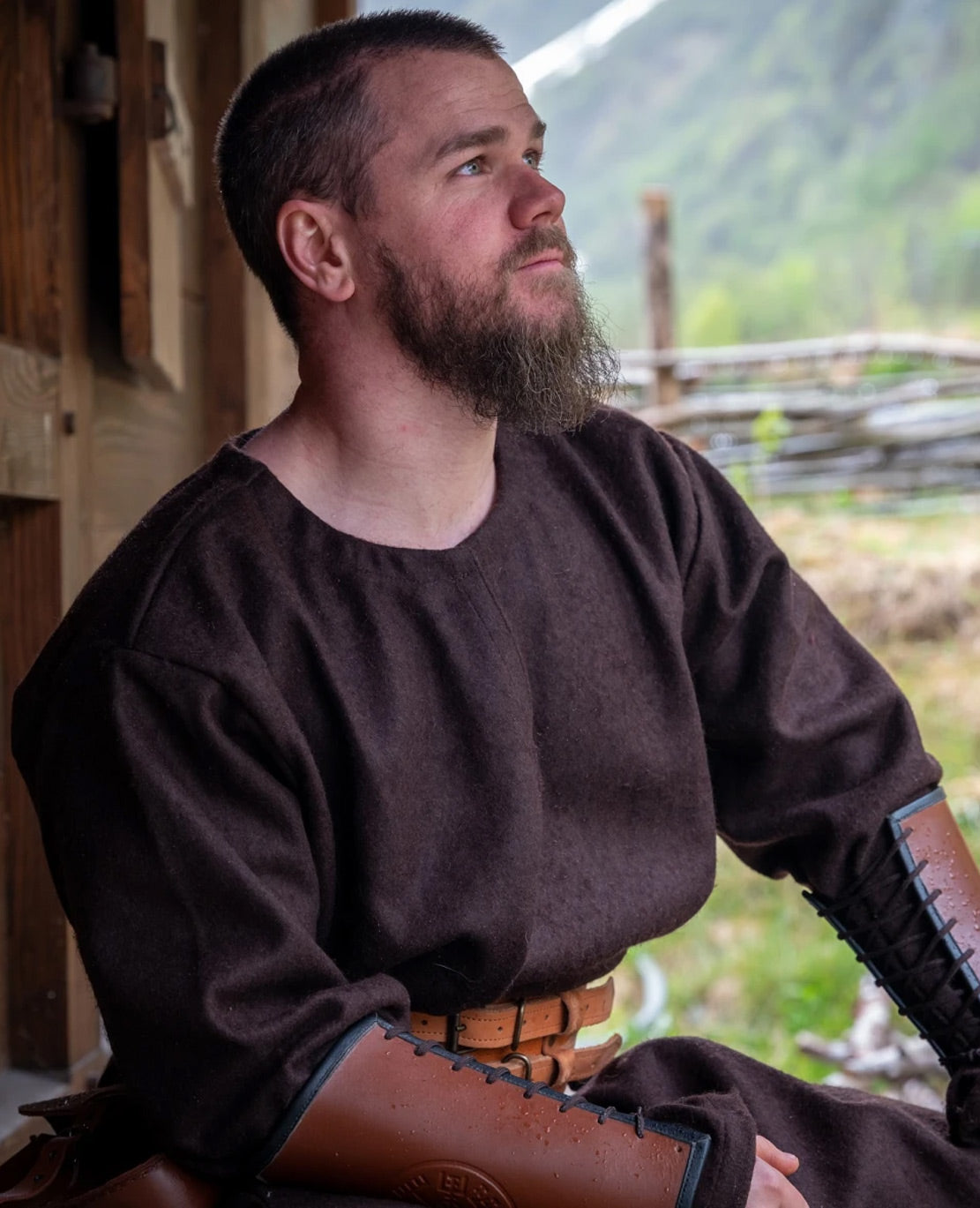 Wikinger Wolltunika Braun