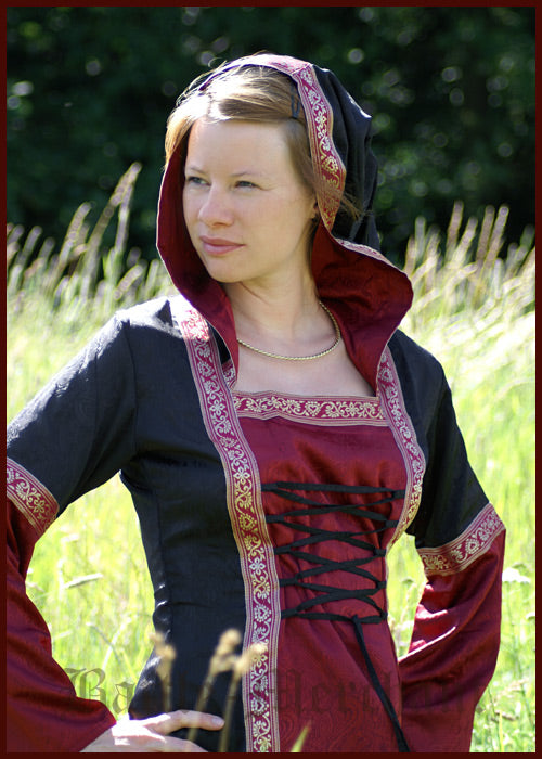 Mittelalterliches Kleid mit Kapuze und Brokat in rot/natur, rot/schwarz oder grün/natur
