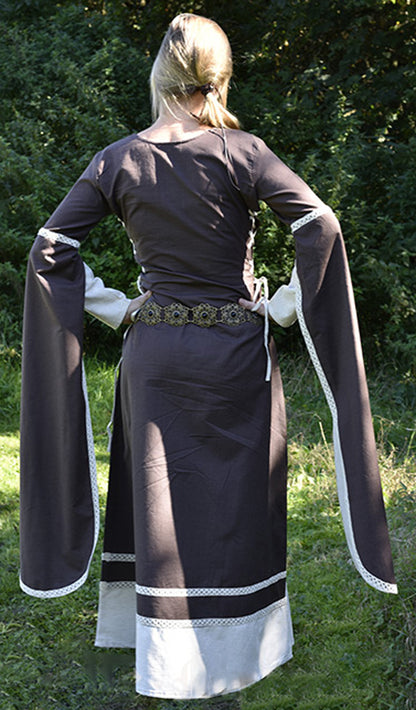 Mittelalterliches Kleid , braun/natur