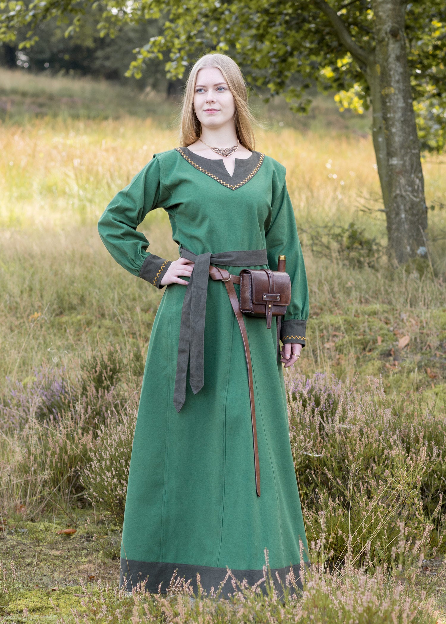 Wikinger Kleid grün