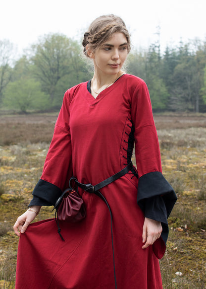 Mittelalterkleid mit Höllenfenstern rot/schwarz