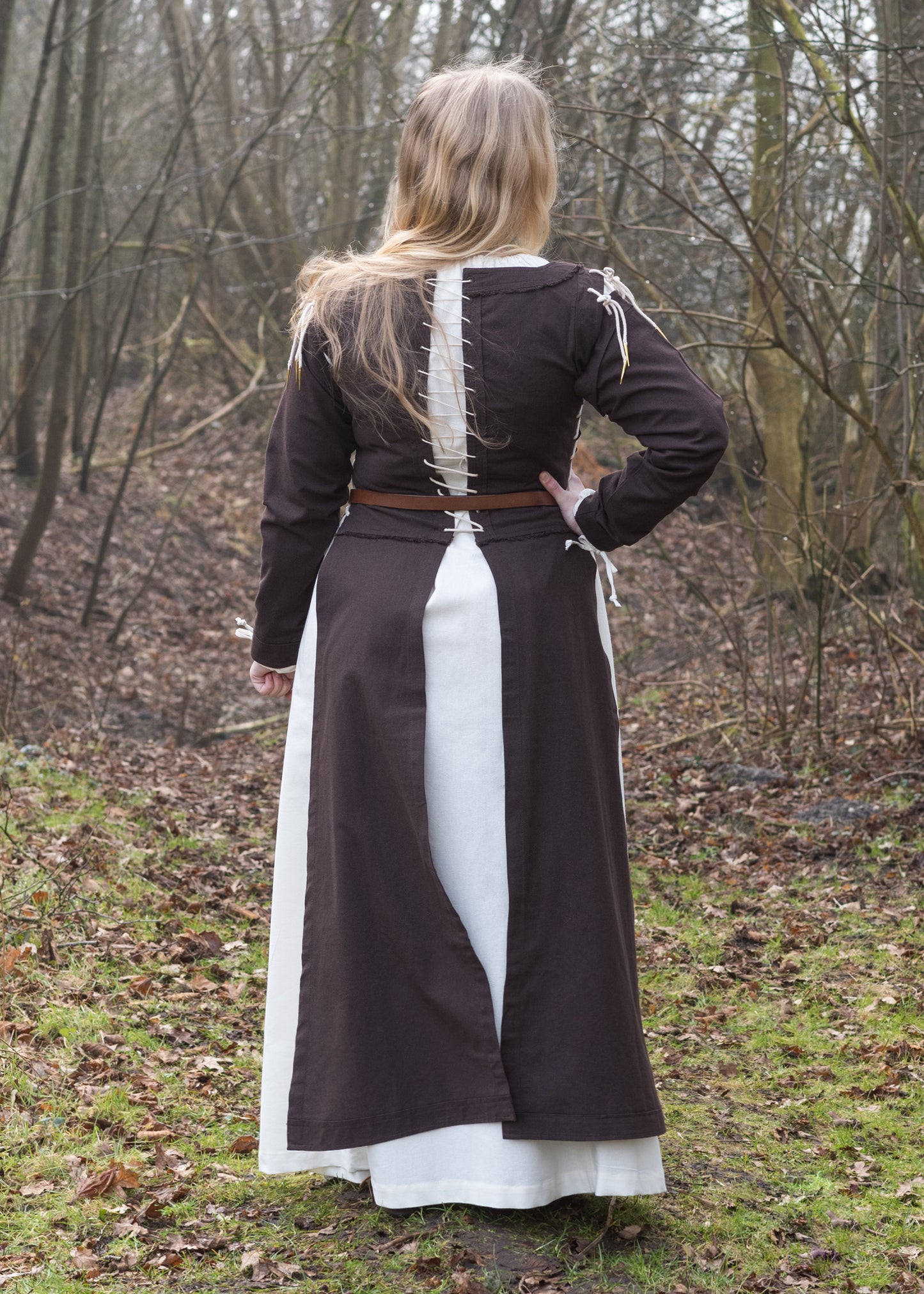 Mittelalterkleid mit Schnürungen, braun