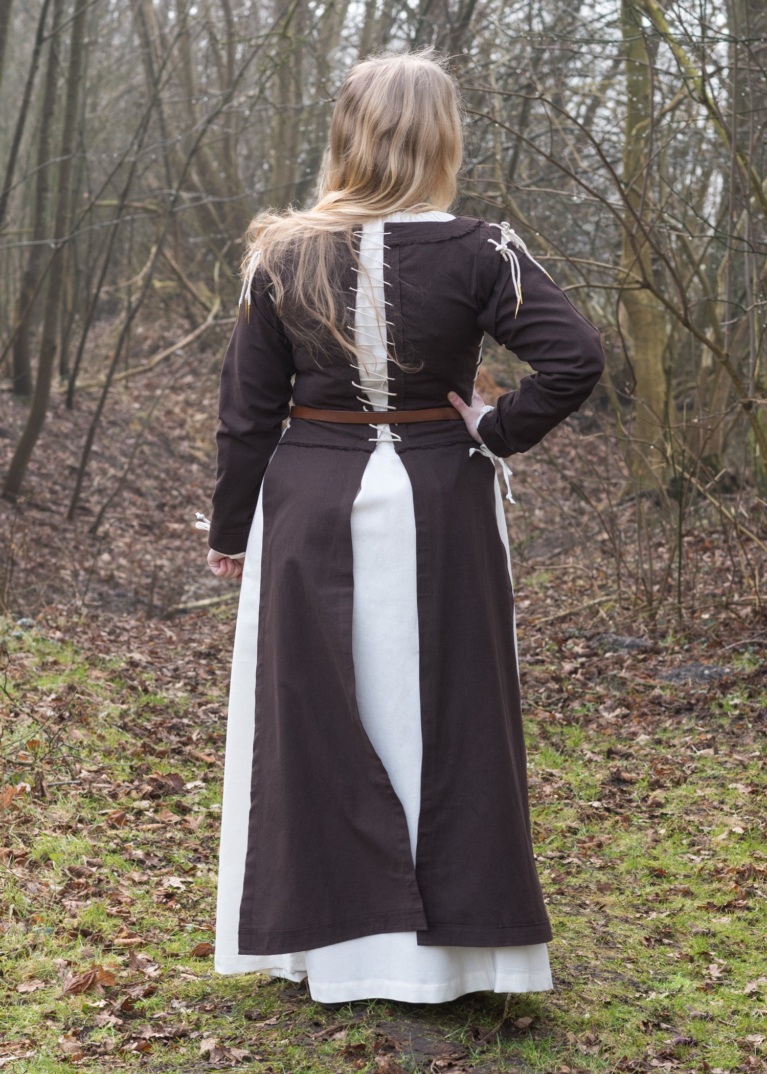 Mittelalterkleid mit Schnürungen, braun