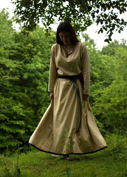 Schlichtes Mittelalterkleid, beige/braun