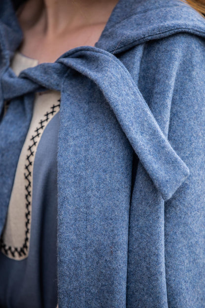 Mittelalter Kapuzenumhang Taubenblau