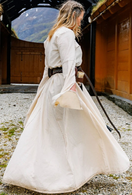 Mittelalter Kleid mit weiten Ärmeln Natur